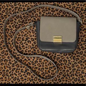 ❗️SOLD Gray Cross Body Purse